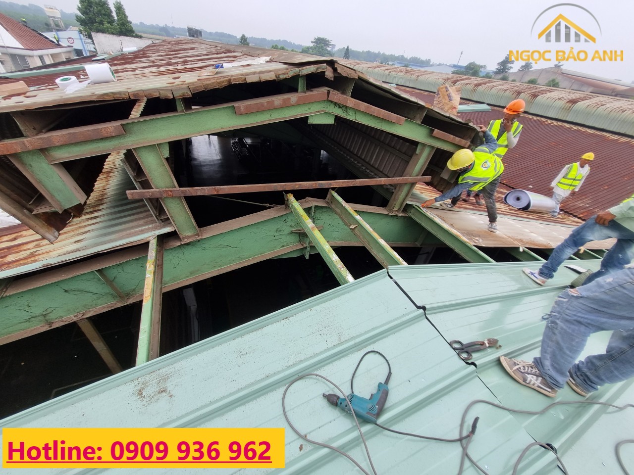Thay Mái Tôn Nhà Xưởng Tân Bình